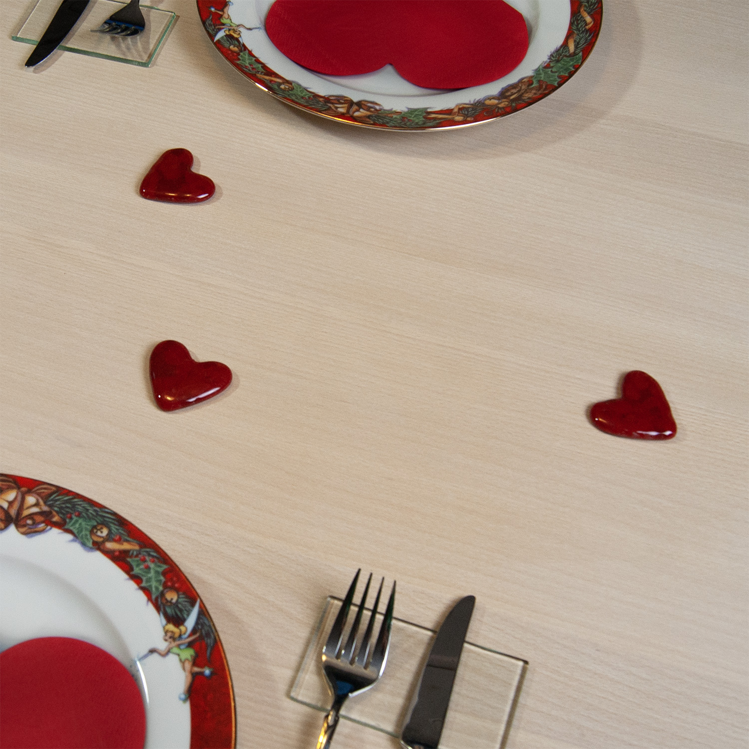 99011000 Hjerte til bord opstilling på bord med tallerkner